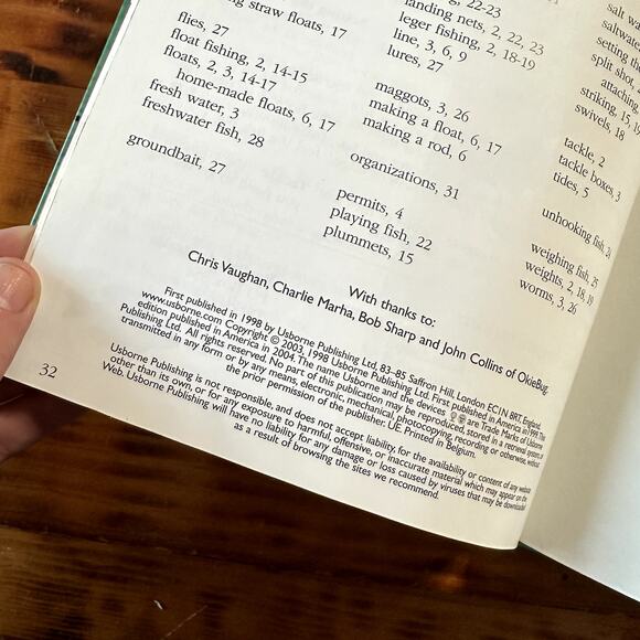 Vintage 2004 Usborne Starting Fishing With Internet Links Hardcover Book - Picture 3 of 9